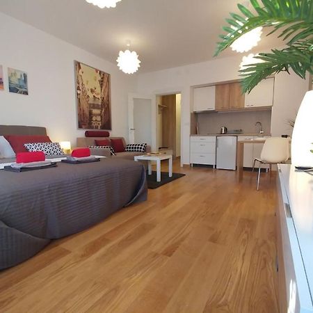 Apartments Delta A Blok - Savada بلغراد المظهر الخارجي الصورة