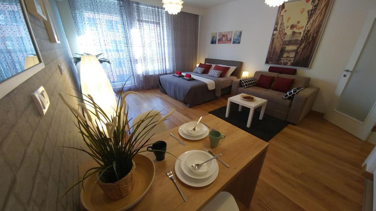Apartments Delta A Blok - Savada بلغراد المظهر الخارجي الصورة